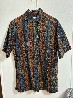 TravelSmith Black Short-Sleeve Polo with Multicolor Leaf Print L